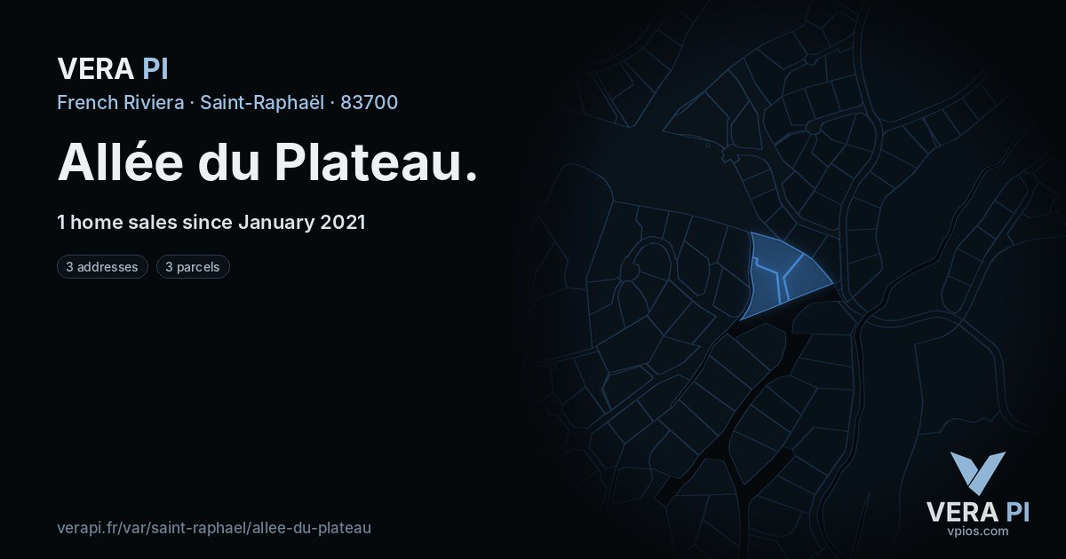 Allée du Plateau, Saint-Raphaël at night – every parcel coloured by the prices around it, the street's own parcels lit