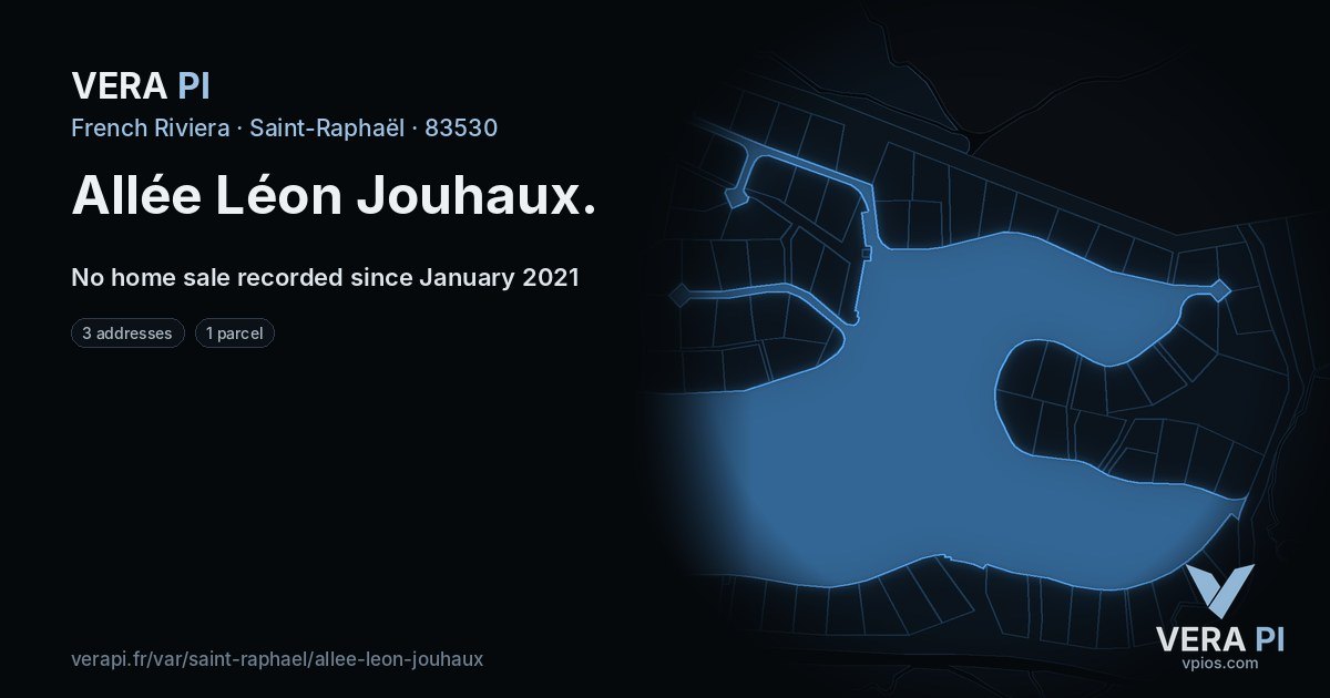 Allée Léon Jouhaux, Saint-Raphaël at night – every parcel coloured by the prices around it, the street's own parcels lit
