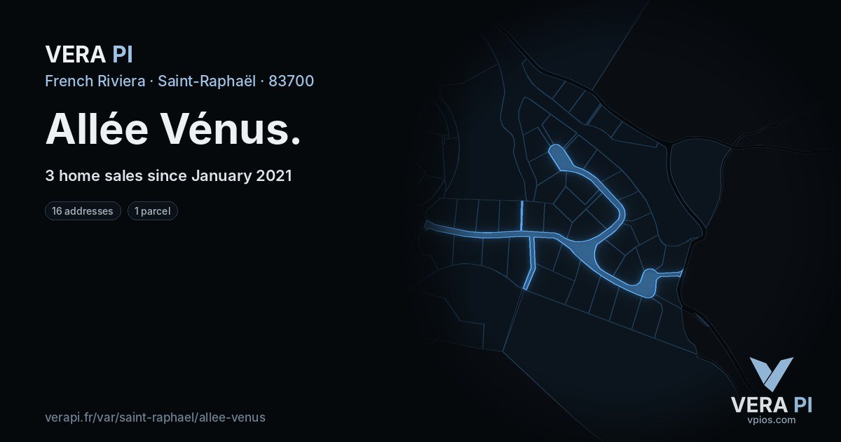 Allée Vénus, Saint-Raphaël at night – every parcel coloured by the prices around it, the street's own parcels lit