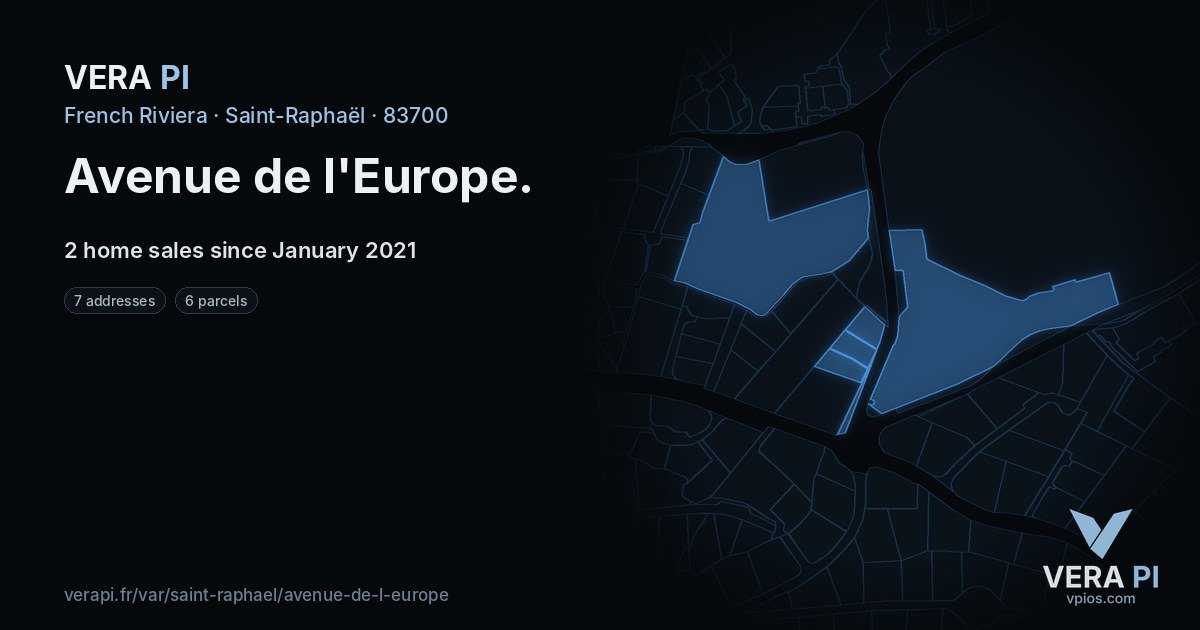 Avenue de l'Europe, Saint-Raphaël at night – every parcel coloured by the prices around it, the street's own parcels lit