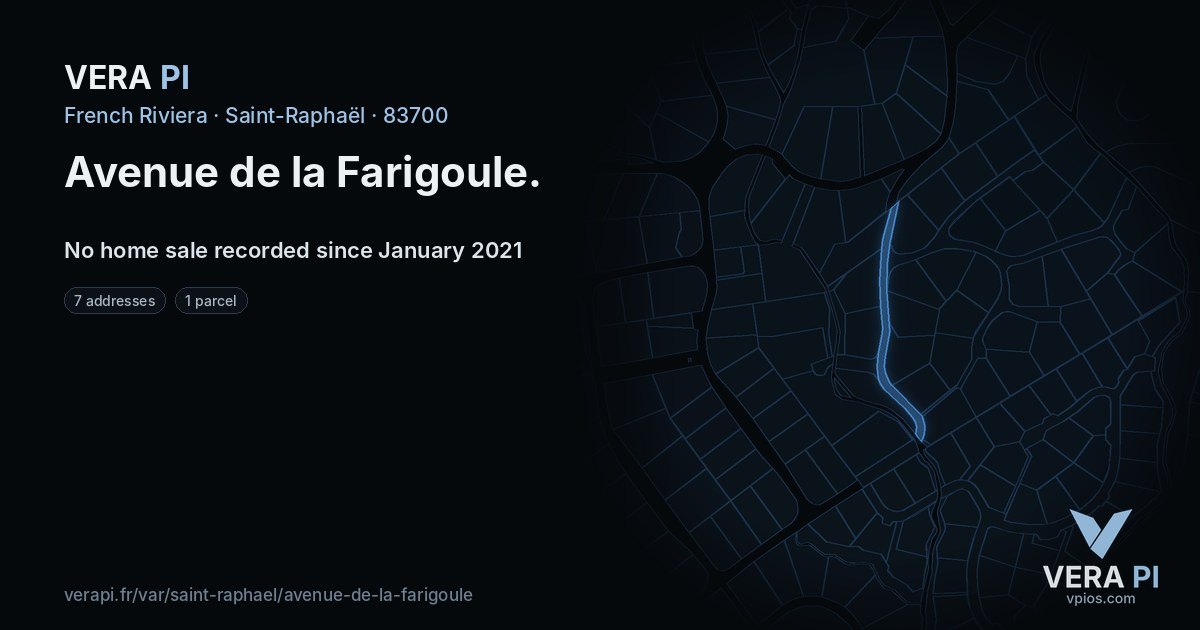 Avenue de la Farigoule, Saint-Raphaël at night – every parcel coloured by the prices around it, the street's own parcels lit