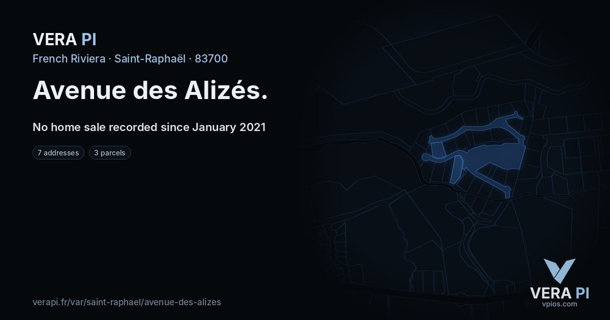 Avenue des Alizés, Saint-Raphaël at night – every parcel coloured by the prices around it, the street's own parcels lit