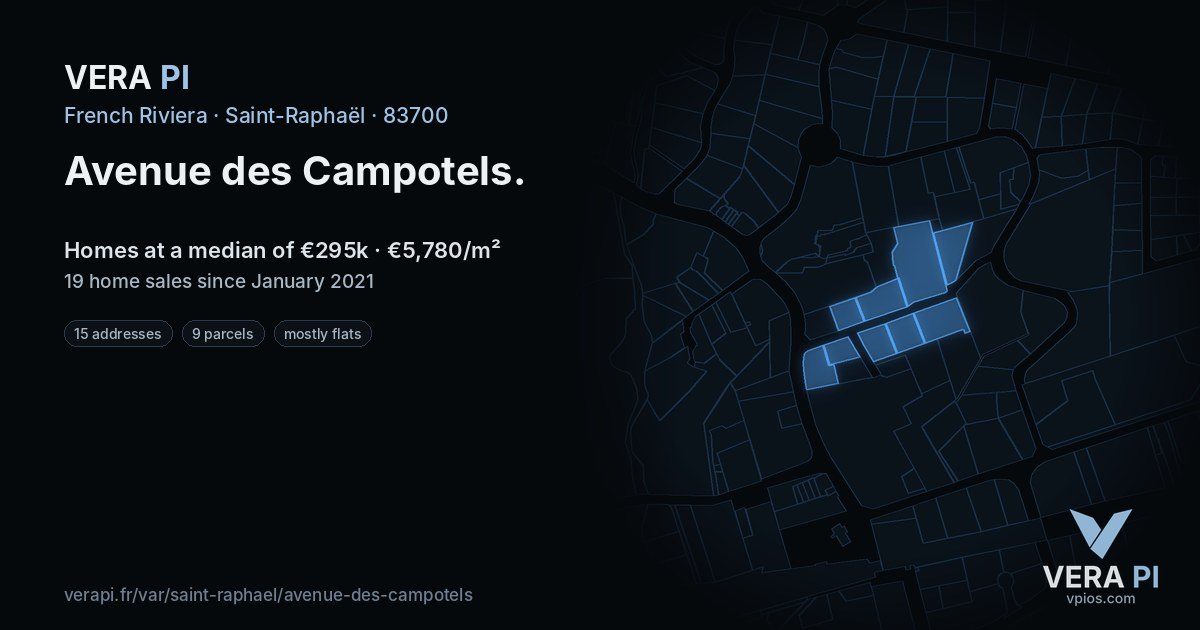 Avenue des Campotels, Saint-Raphaël at night – every parcel coloured by the prices around it, the street's own parcels lit