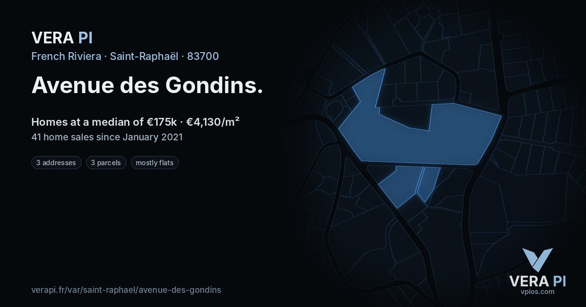 Avenue des Gondins, Saint-Raphaël at night – every parcel coloured by the prices around it, the street's own parcels lit