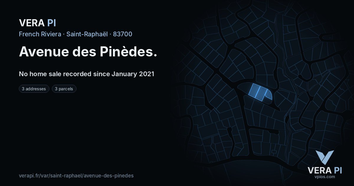 Avenue des Pinèdes, Saint-Raphaël at night – every parcel coloured by the prices around it, the street's own parcels lit