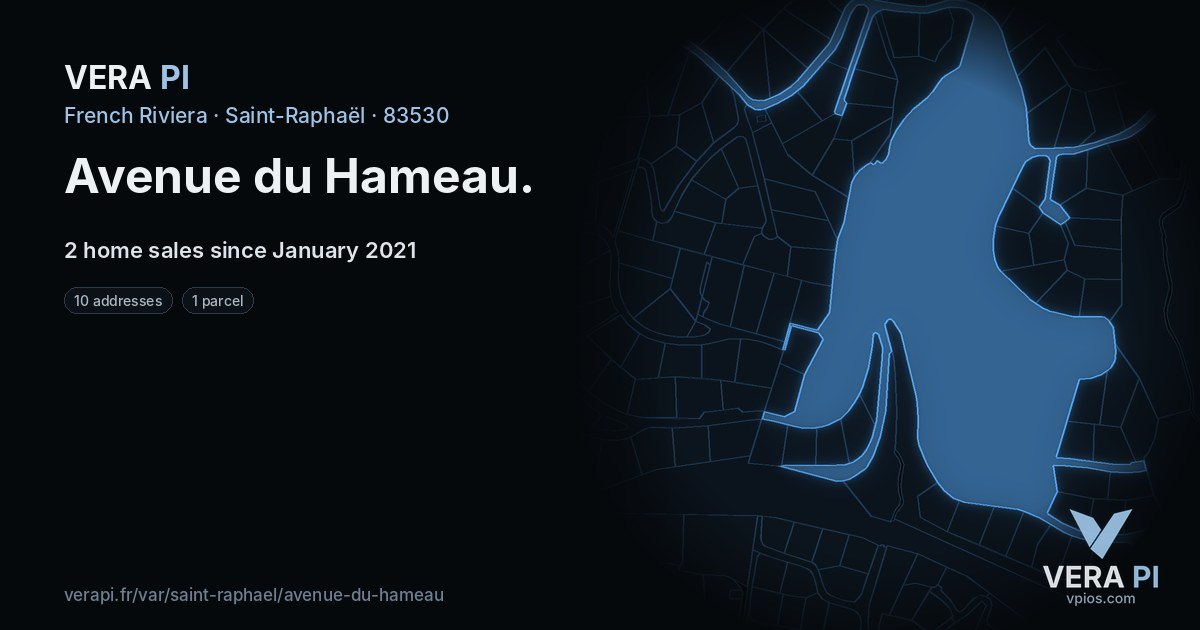 Avenue du Hameau, Saint-Raphaël at night – every parcel coloured by the prices around it, the street's own parcels lit
