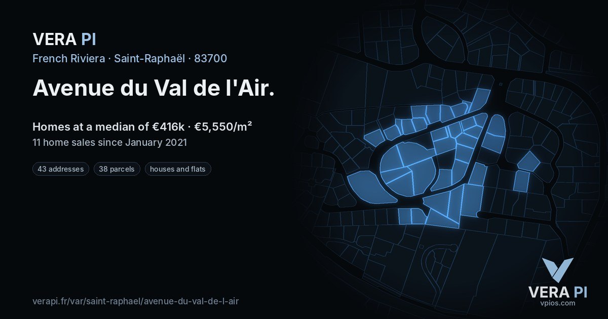 Avenue du Val de l'Air, Saint-Raphaël at night – every parcel coloured by the prices around it, the street's own parcels lit