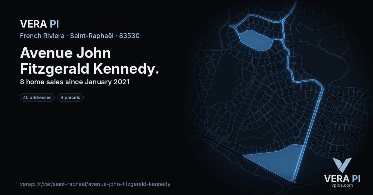 Avenue John Fitzgerald Kennedy, Saint-Raphaël at night – every parcel coloured by the prices around it, the street's own parcels lit