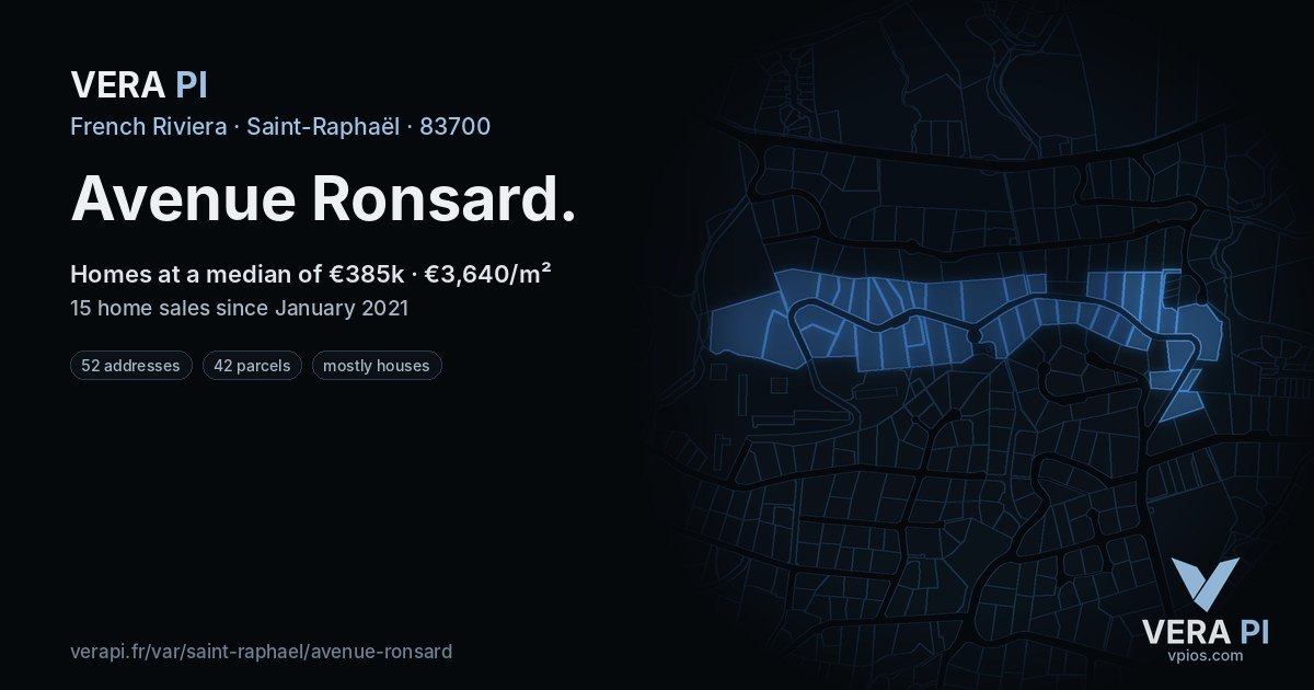 Avenue Ronsard, Saint-Raphaël at night – every parcel coloured by the prices around it, the street's own parcels lit