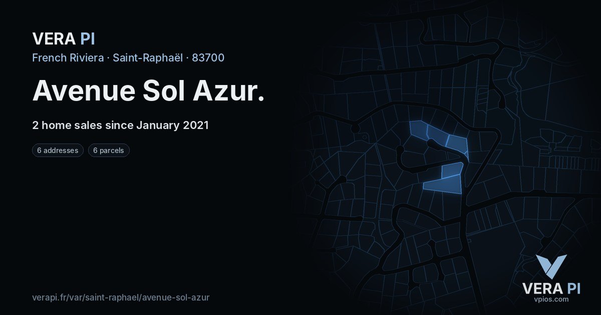 Avenue Sol Azur, Saint-Raphaël at night – every parcel coloured by the prices around it, the street's own parcels lit