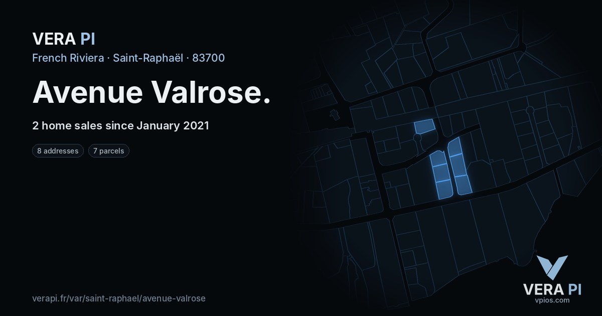 Avenue Valrose, Saint-Raphaël at night – every parcel coloured by the prices around it, the street's own parcels lit