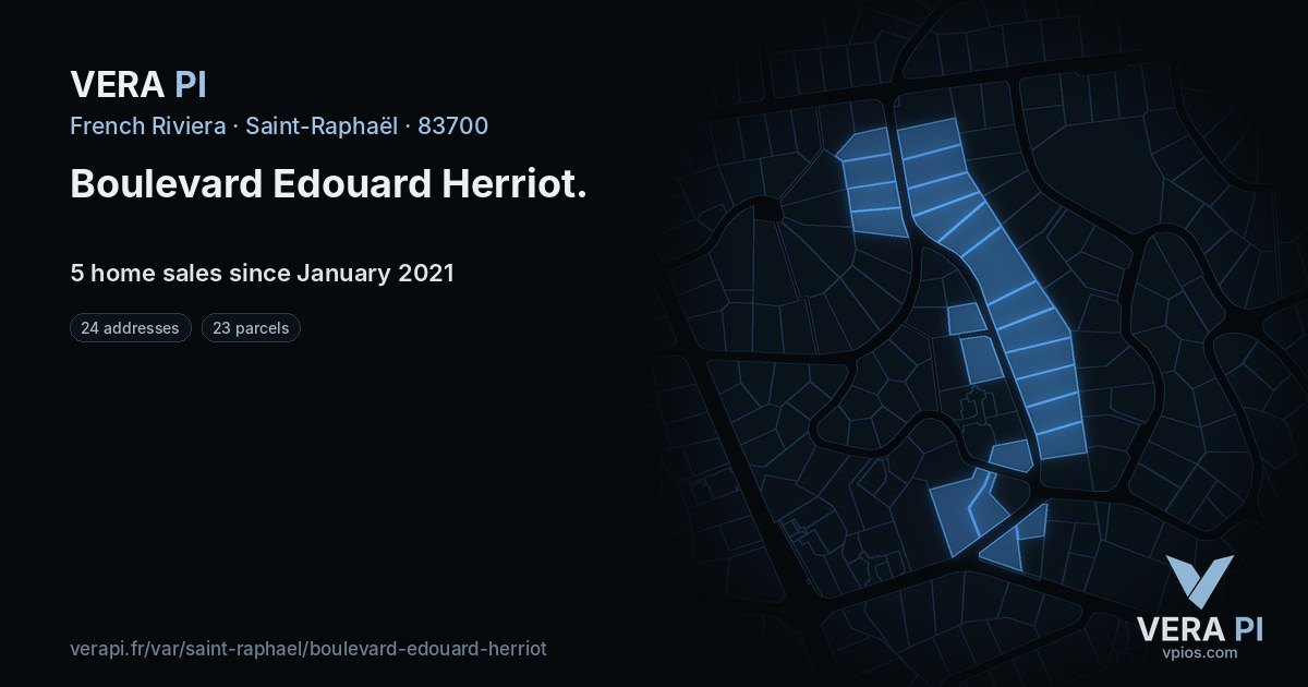Boulevard Edouard Herriot, Saint-Raphaël at night – every parcel coloured by the prices around it, the street's own parcels lit