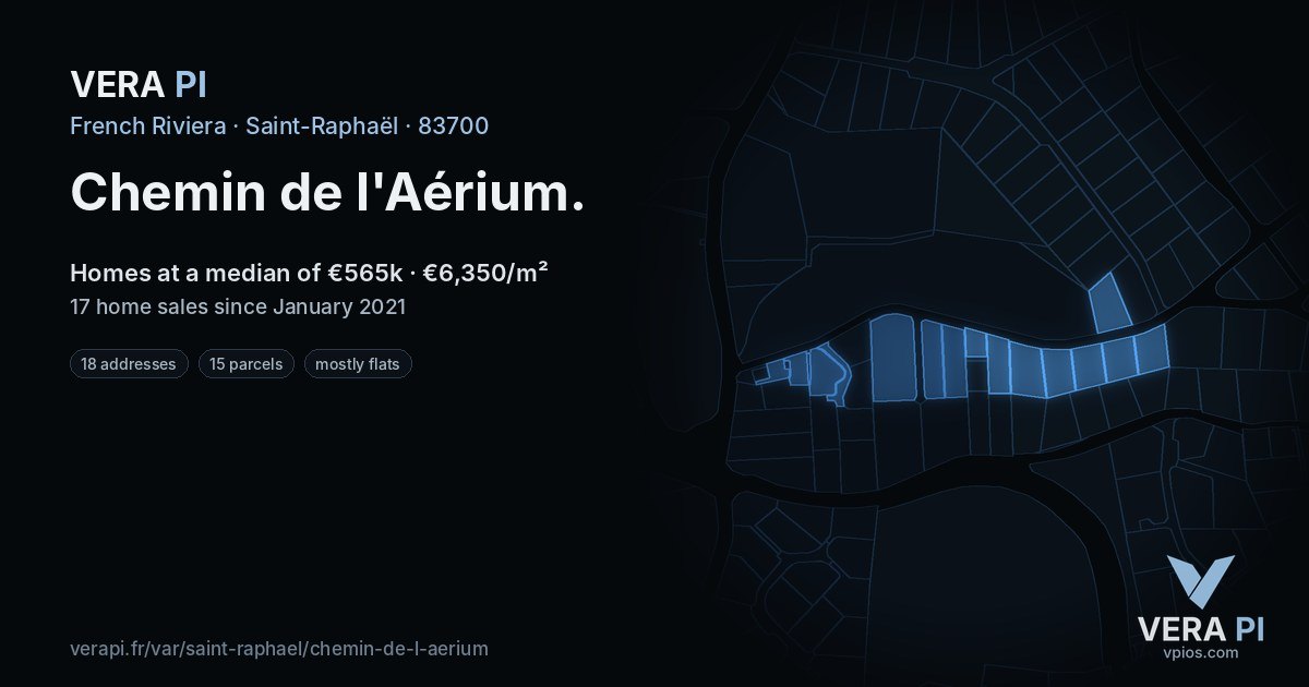 Chemin de l'Aérium, Saint-Raphaël at night – every parcel coloured by the prices around it, the street's own parcels lit