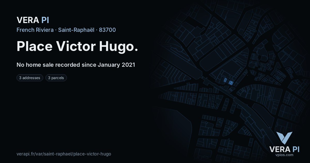 Place Victor Hugo, Saint-Raphaël at night – every parcel coloured by the prices around it, the street's own parcels lit