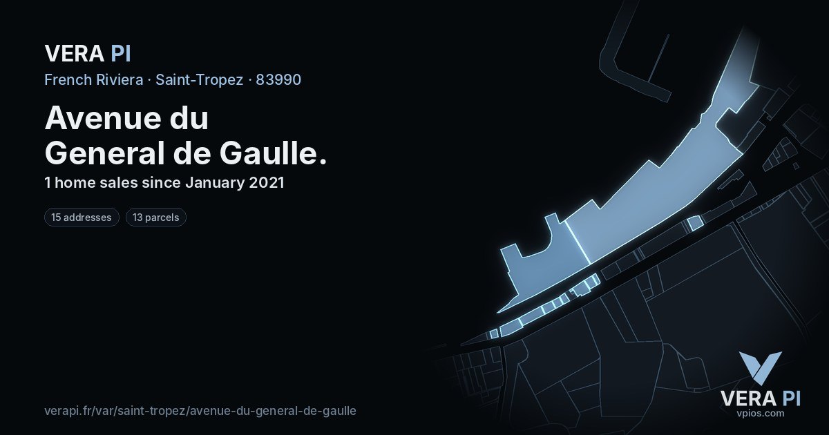 Avenue du General de Gaulle, Saint-Tropez at night – every parcel coloured by the prices around it, the street's own parcels lit