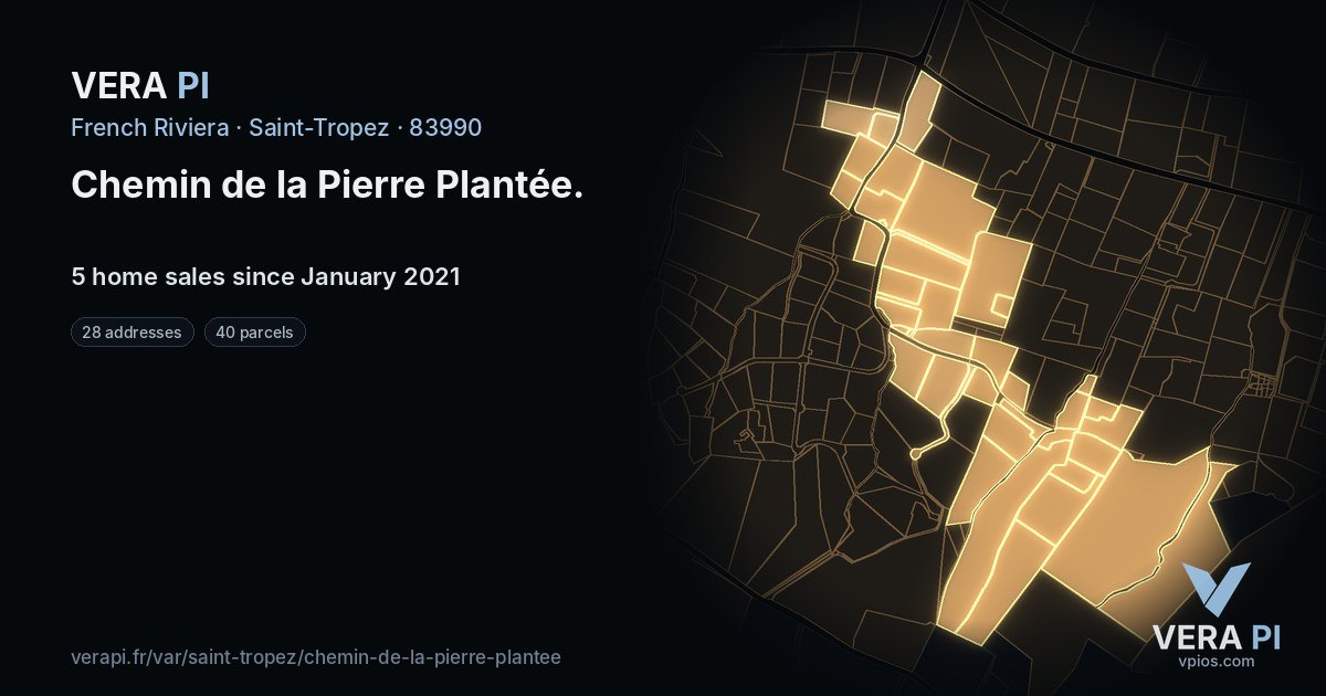 Chemin de la Pierre Plantée, Saint-Tropez at night – every parcel coloured by the prices around it, the street's own parcels lit