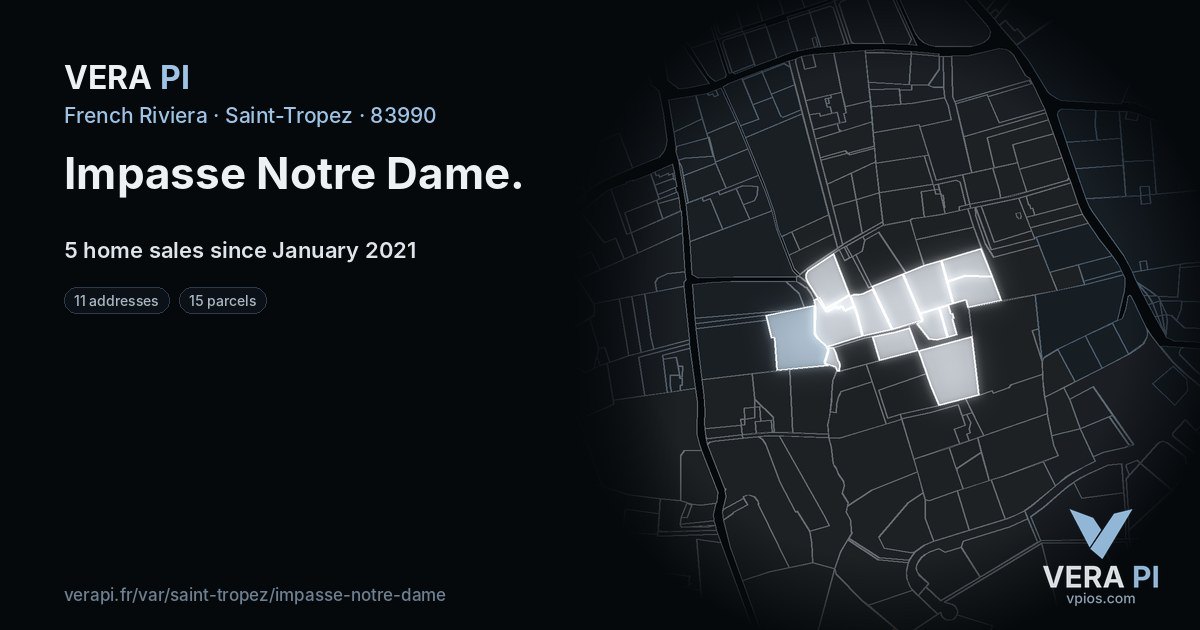 Impasse Notre Dame, Saint-Tropez at night – every parcel coloured by the prices around it, the street's own parcels lit