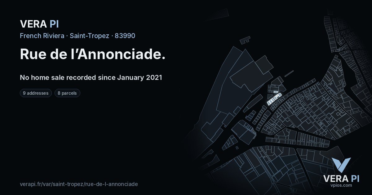 Rue de l’Annonciade, Saint-Tropez at night – every parcel coloured by the prices around it, the street's own parcels lit