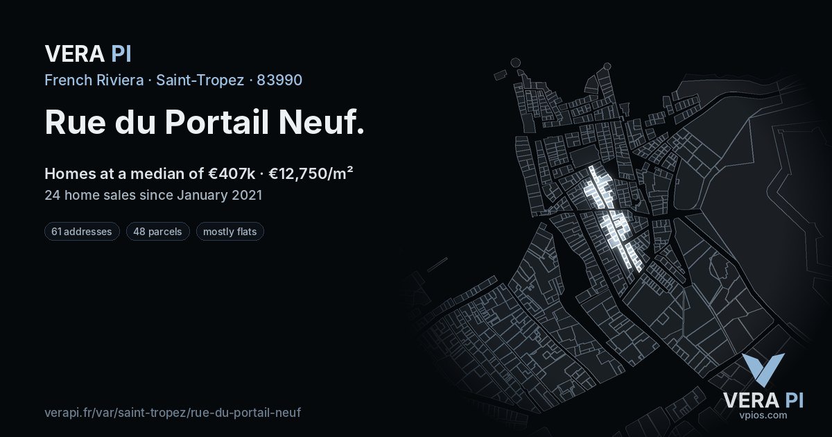 Rue du Portail Neuf, Saint-Tropez at night – every parcel coloured by the prices around it, the street's own parcels lit