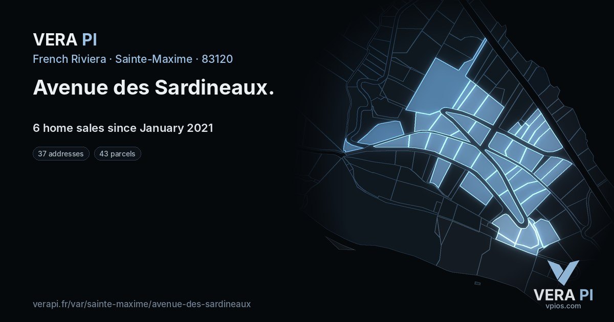 Avenue des Sardineaux, Sainte-Maxime at night – every parcel coloured by the prices around it, the street's own parcels lit