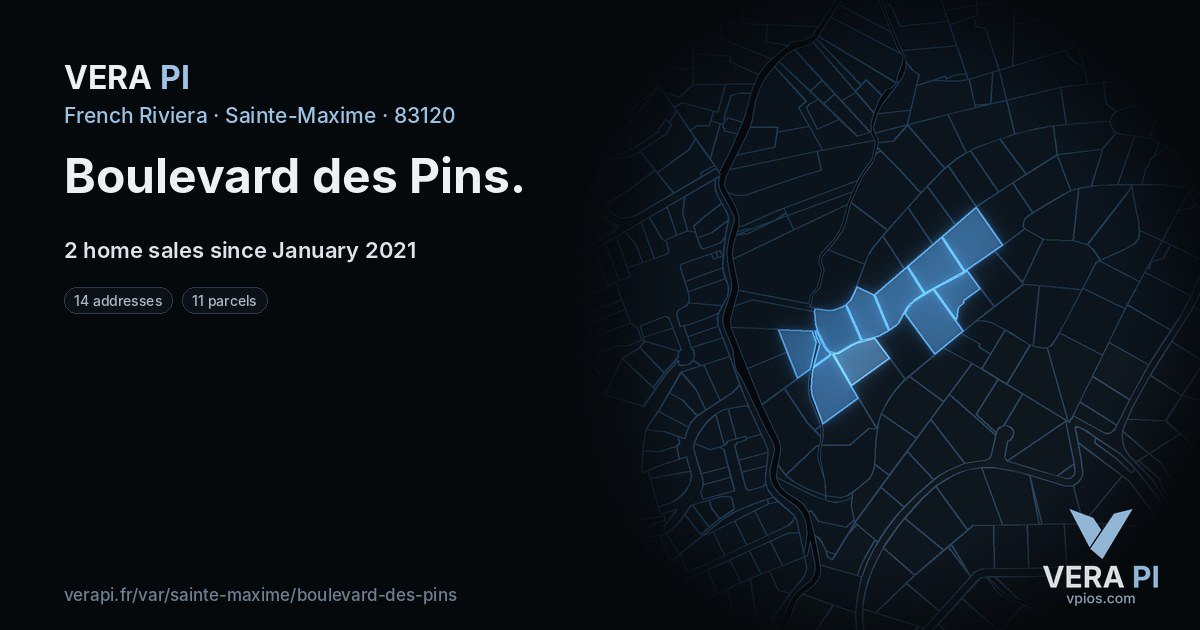 Boulevard des Pins, Sainte-Maxime at night – every parcel coloured by the prices around it, the street's own parcels lit