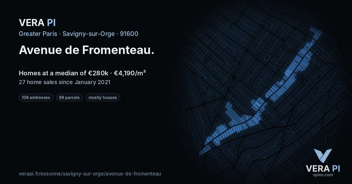 Avenue de Fromenteau, Savigny-sur-Orge at night – every parcel coloured by the prices around it, the street's own parcels lit