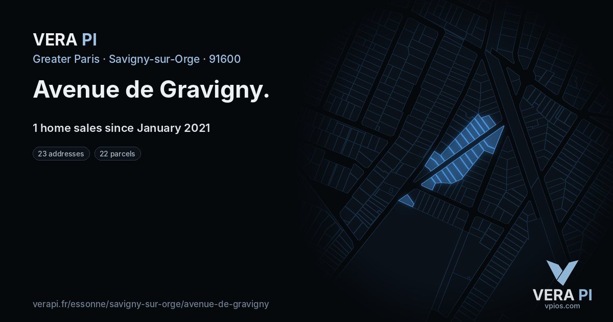 Avenue de Gravigny, Savigny-sur-Orge at night – every parcel coloured by the prices around it, the street's own parcels lit