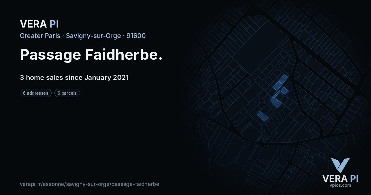 Passage Faidherbe, Savigny-sur-Orge at night – every parcel coloured by the prices around it, the street's own parcels lit