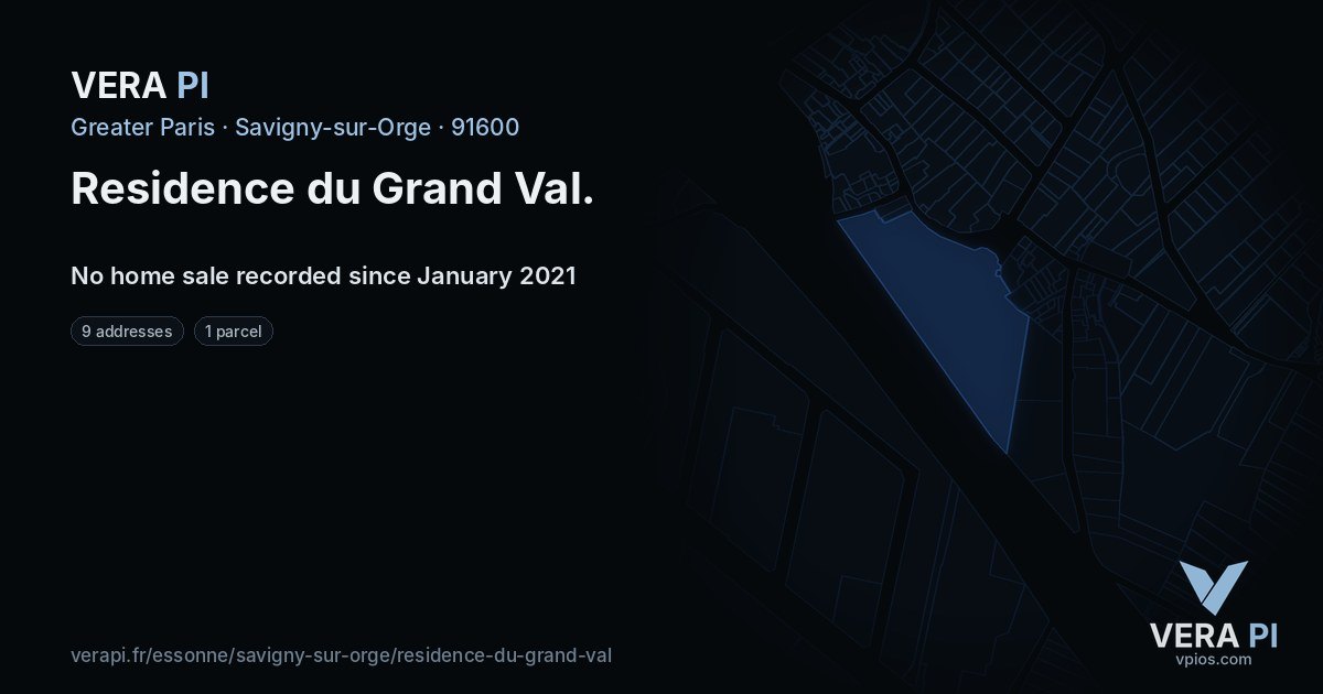 Residence du Grand Val, Savigny-sur-Orge at night – every parcel coloured by the prices around it, the street's own parcels lit