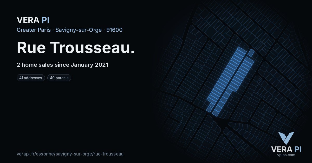 Rue Trousseau, Savigny-sur-Orge at night – every parcel coloured by the prices around it, the street's own parcels lit