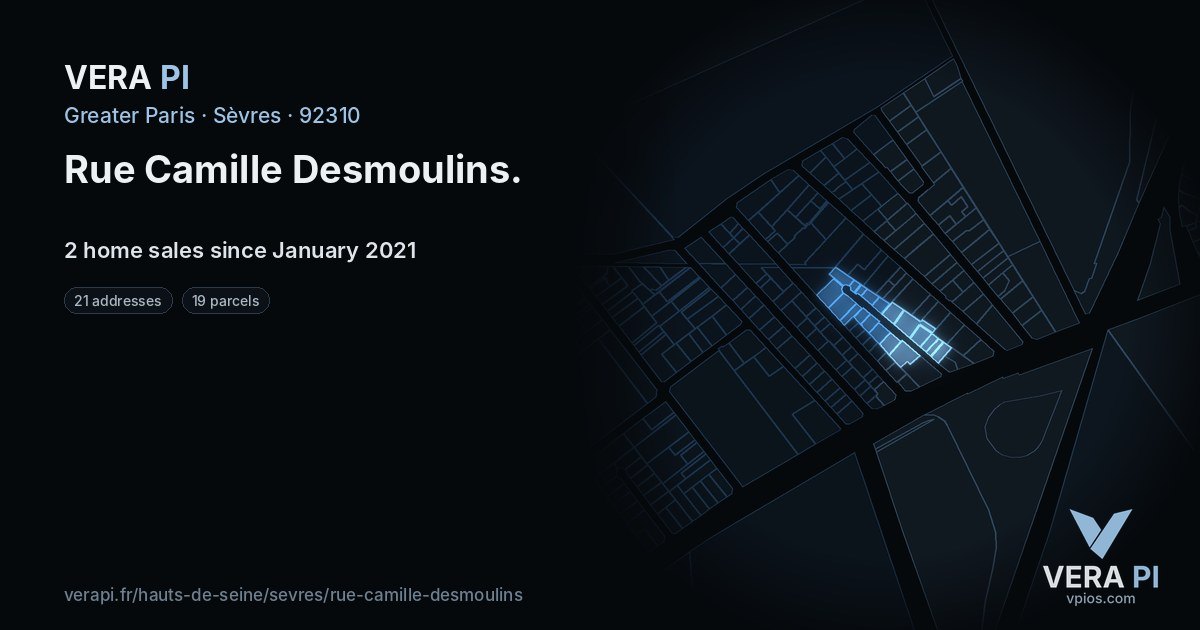 Rue Camille Desmoulins, Sèvres at night – every parcel coloured by the prices around it, the street's own parcels lit