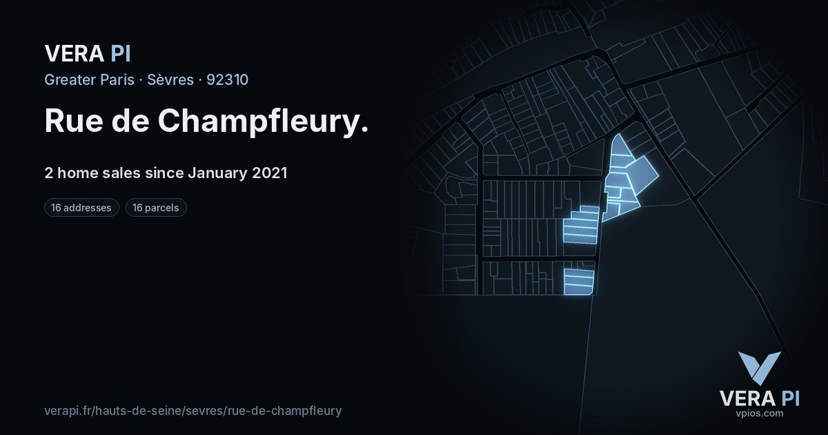 Rue de Champfleury, Sèvres at night – every parcel coloured by the prices around it, the street's own parcels lit