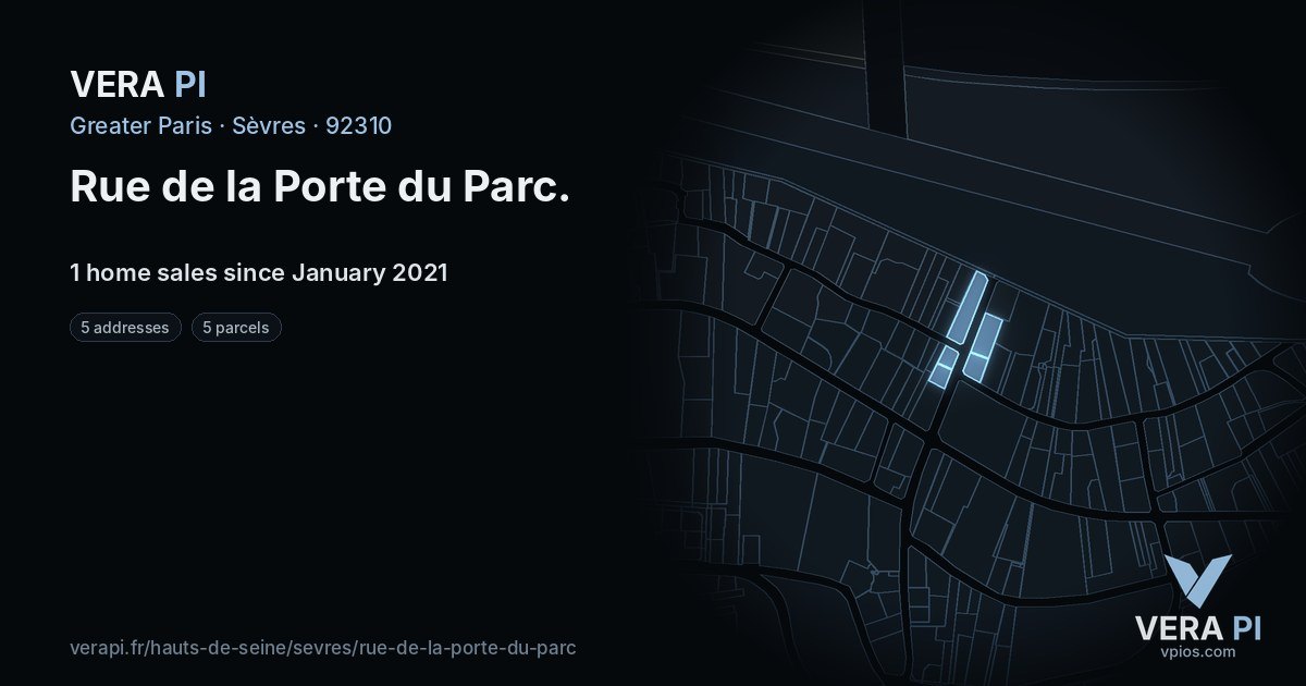 Rue de la Porte du Parc, Sèvres at night – every parcel coloured by the prices around it, the street's own parcels lit