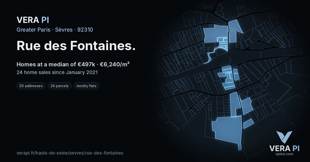 Rue des Fontaines, Sèvres at night – every parcel coloured by the prices around it, the street's own parcels lit