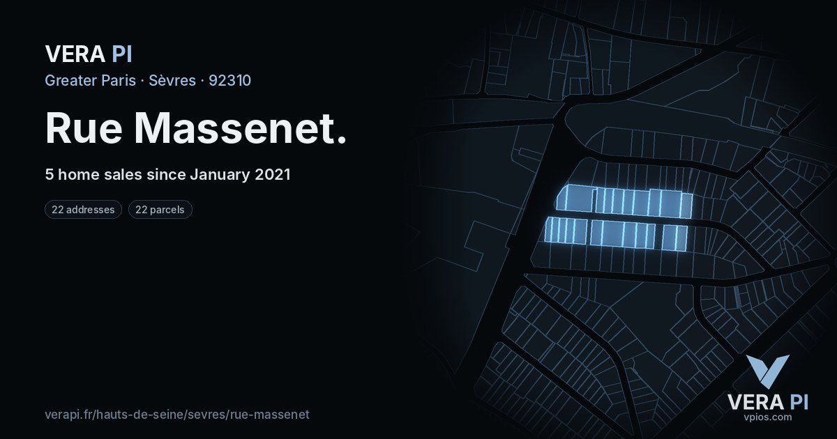 Rue Massenet, Sèvres at night – every parcel coloured by the prices around it, the street's own parcels lit