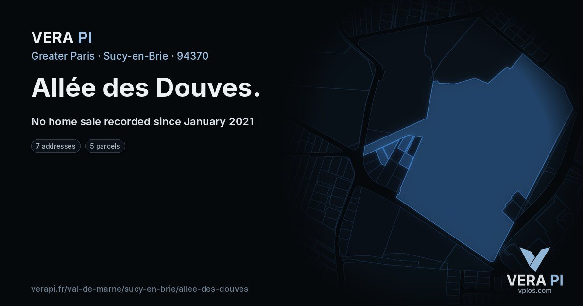 Allée des Douves, Sucy-en-Brie at night – every parcel coloured by the prices around it, the street's own parcels lit