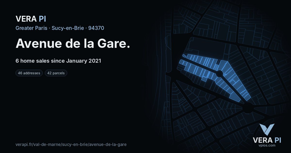 Avenue de la Gare, Sucy-en-Brie at night – every parcel coloured by the prices around it, the street's own parcels lit