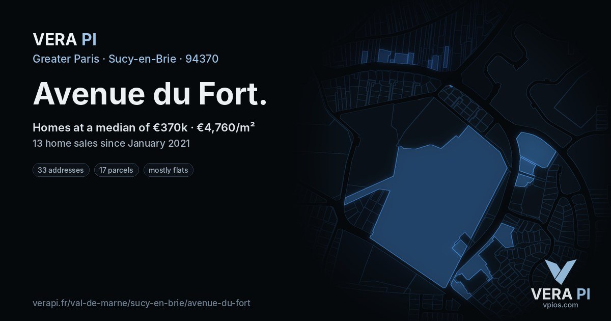 Avenue du Fort, Sucy-en-Brie at night – every parcel coloured by the prices around it, the street's own parcels lit