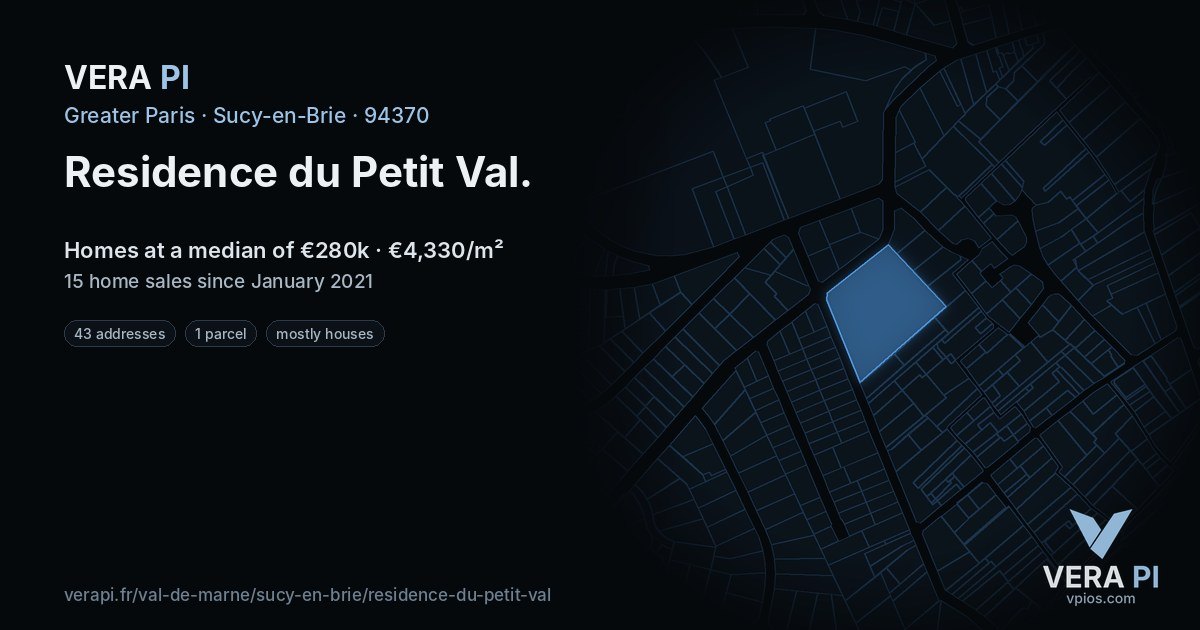 Residence du Petit Val, Sucy-en-Brie at night – every parcel coloured by the prices around it, the street's own parcels lit