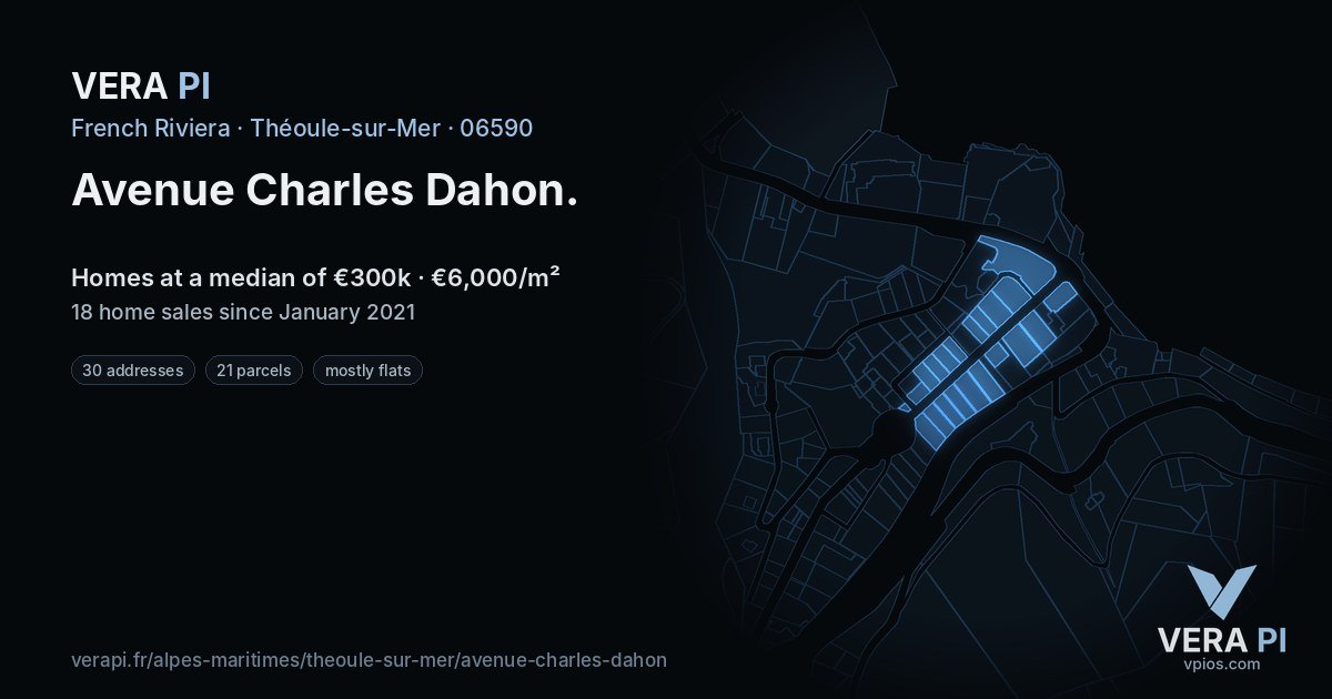Avenue Charles Dahon, Théoule-sur-Mer at night – every parcel coloured by the prices around it, the street's own parcels lit