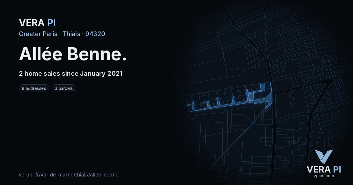 Allée Benne, Thiais at night – every parcel coloured by the prices around it, the street's own parcels lit