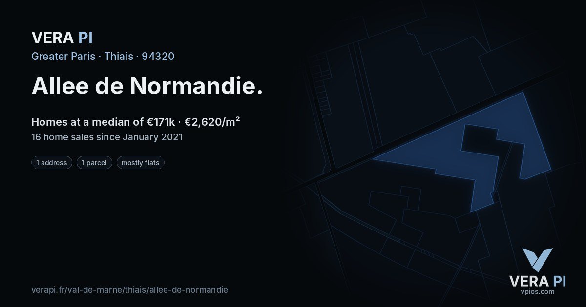 Allee de Normandie, Thiais at night – every parcel coloured by the prices around it, the street's own parcels lit