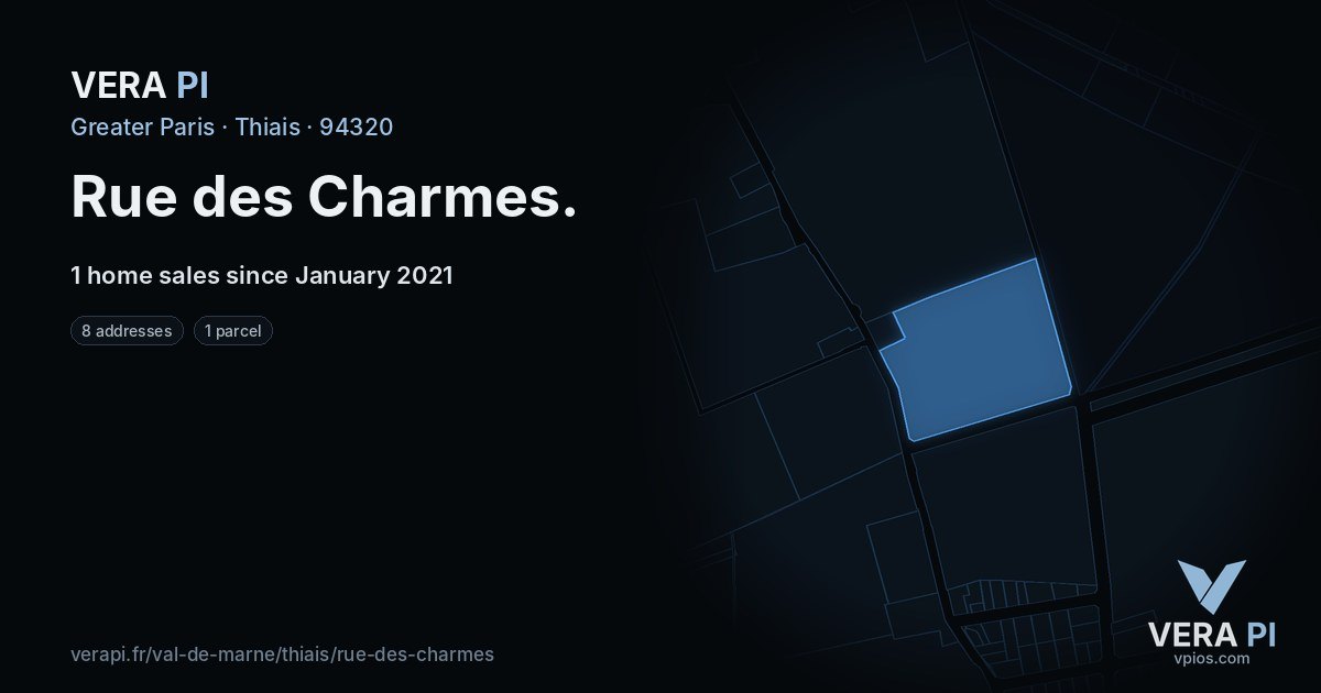 Rue des Charmes, Thiais at night – every parcel coloured by the prices around it, the street's own parcels lit
