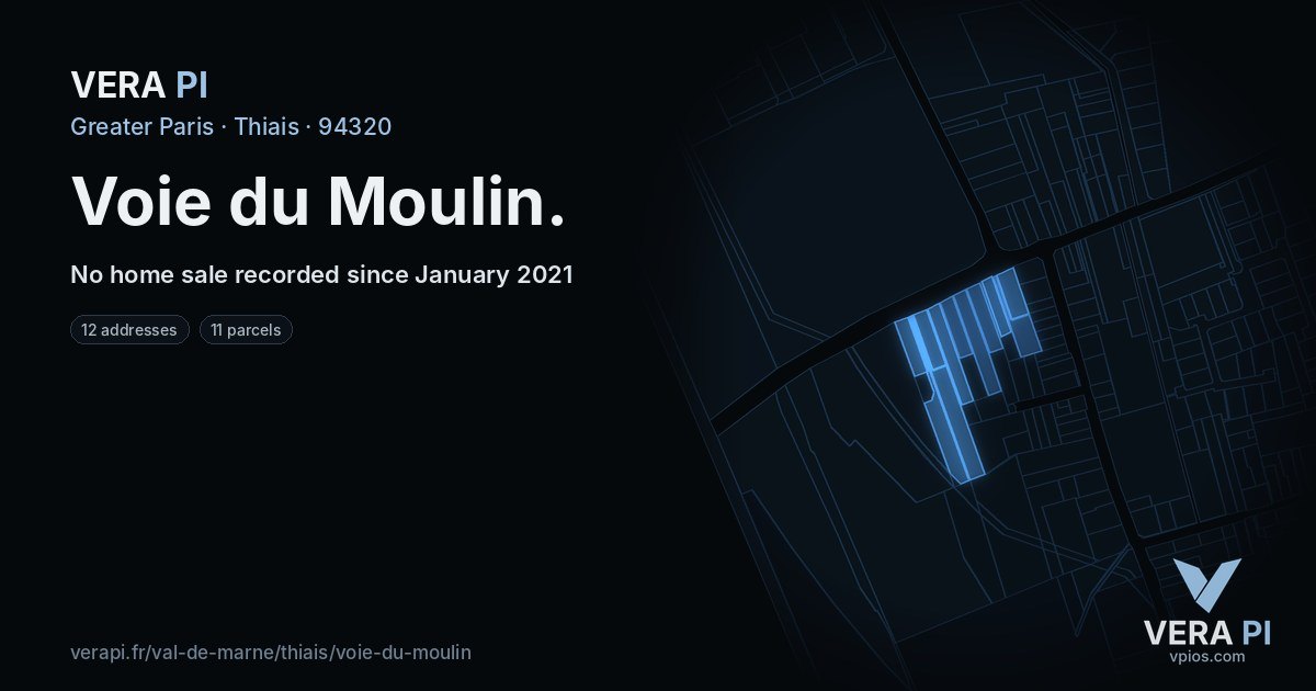 Voie du Moulin, Thiais at night – every parcel coloured by the prices around it, the street's own parcels lit