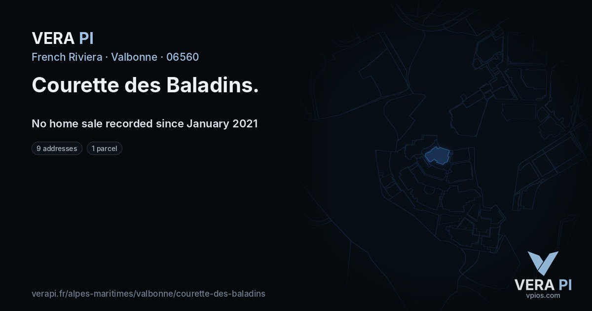 Courette des Baladins, Valbonne at night – every parcel coloured by the prices around it, the street's own parcels lit