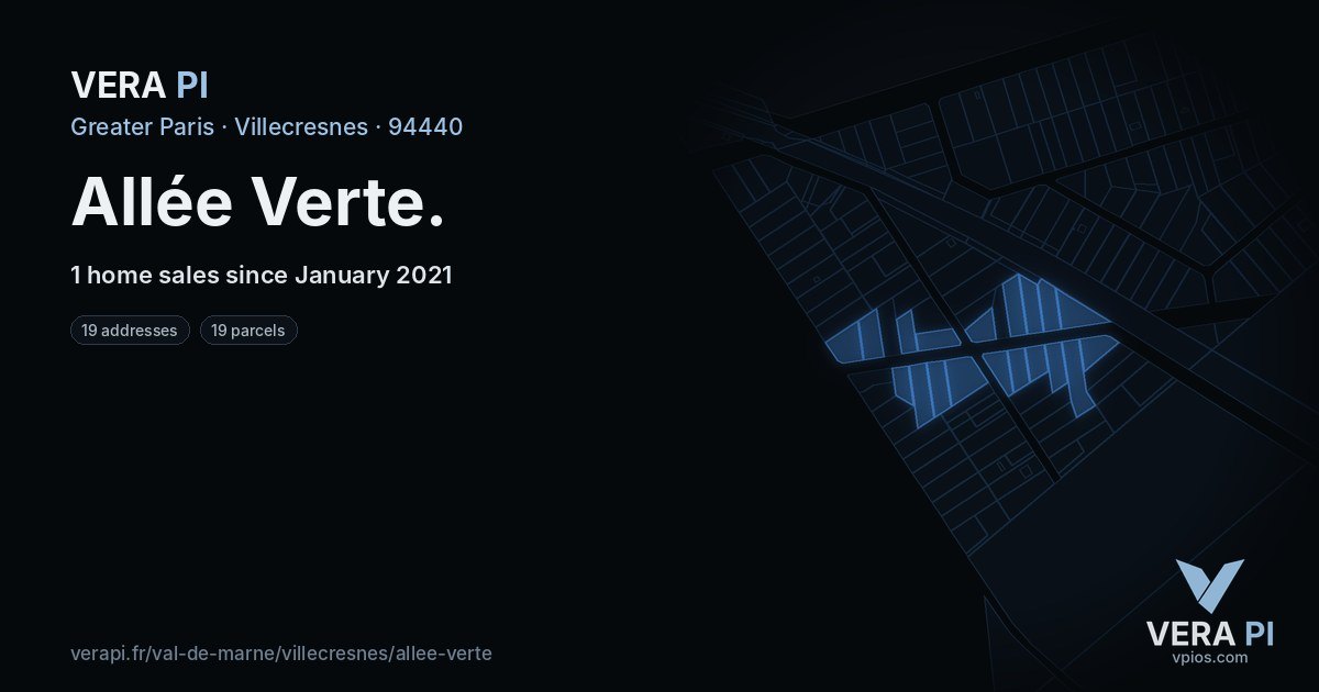 Allée Verte, Villecresnes at night – every parcel coloured by the prices around it, the street's own parcels lit
