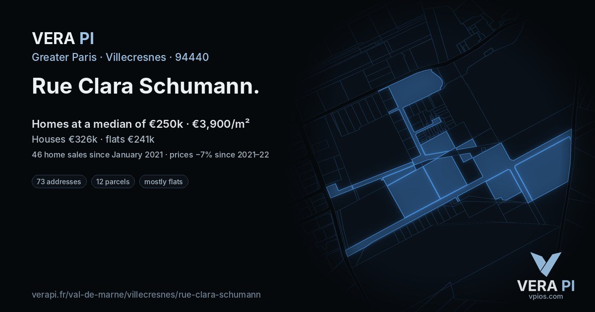 Rue Clara Schumann, Villecresnes at night – every parcel coloured by the prices around it, the street's own parcels lit