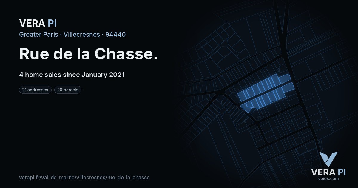 Rue de la Chasse, Villecresnes at night – every parcel coloured by the prices around it, the street's own parcels lit