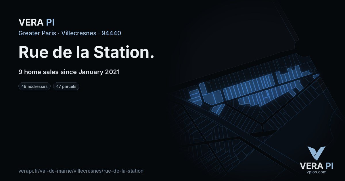 Rue de la Station, Villecresnes at night – every parcel coloured by the prices around it, the street's own parcels lit