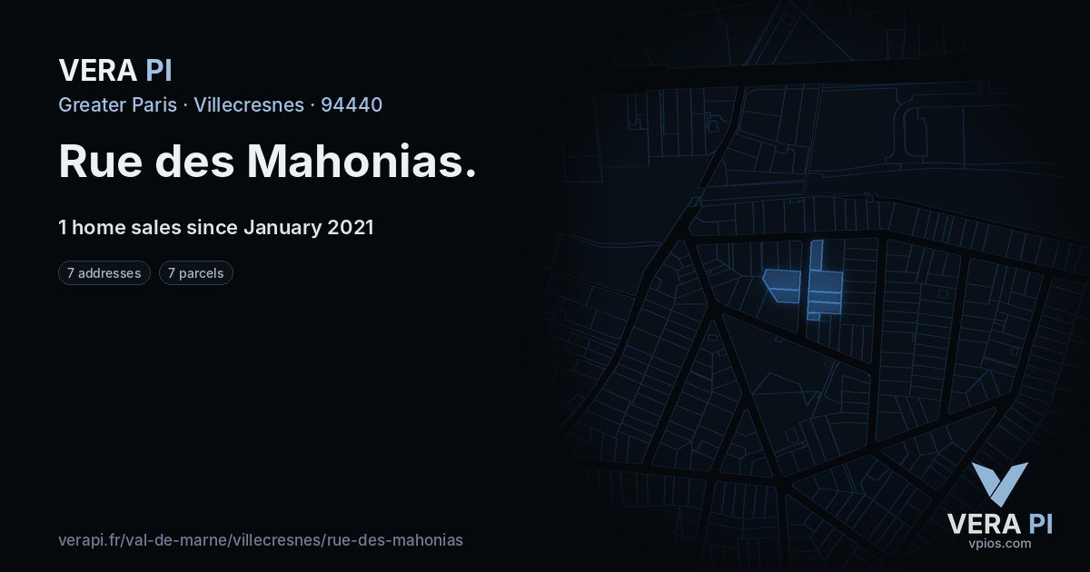Rue des Mahonias, Villecresnes at night – every parcel coloured by the prices around it, the street's own parcels lit